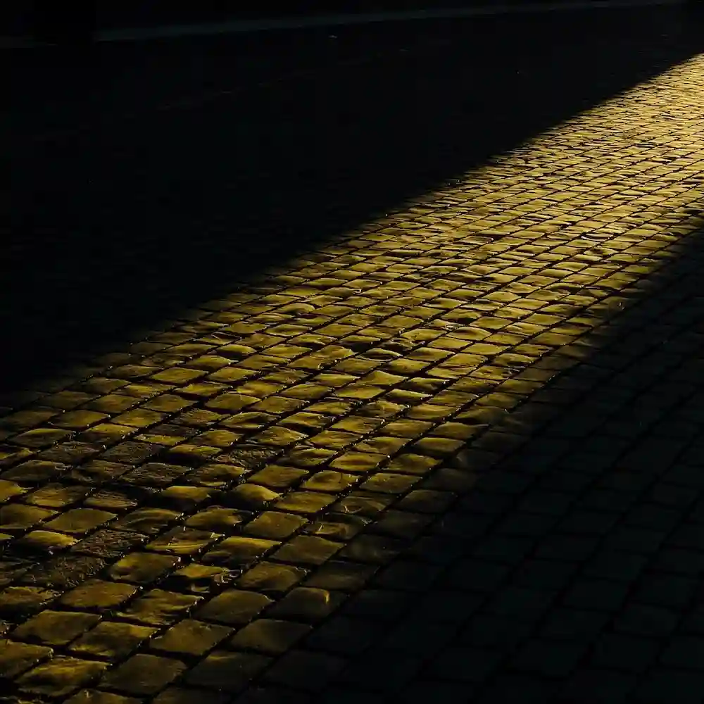 Budizm’deki Sekiz Aşamalı Asil Yol’u temsil eden yol görüntüsü