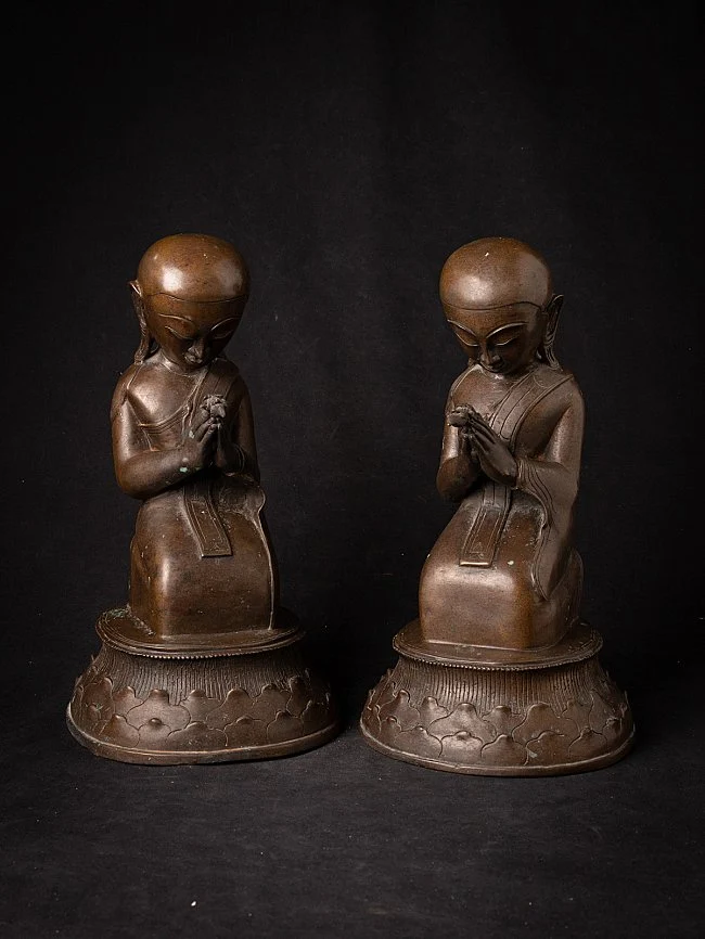 Orta 20. yüzyıl Burma bronz Buda heykelleri, Namaskara mudra, 36,8 cm yüksekliğinde, çift
