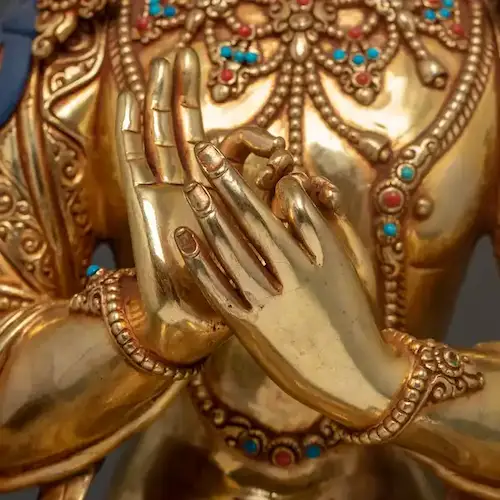 Dharmachakra Mudra yapan Buda heykeli – Öğretinin çarkını çevirme mudrası