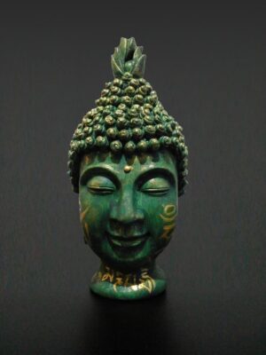 Om Mani Padme Hum Mantralı Koyu Yeşil Buda Başı Heykeli - önden görünüm - vitrin fotoğrafı