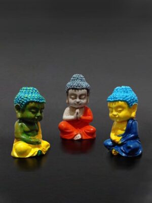 Yan yana dizilmiş 3 küçük Buda heykeli ilan görseli, küçük buda setleri.
